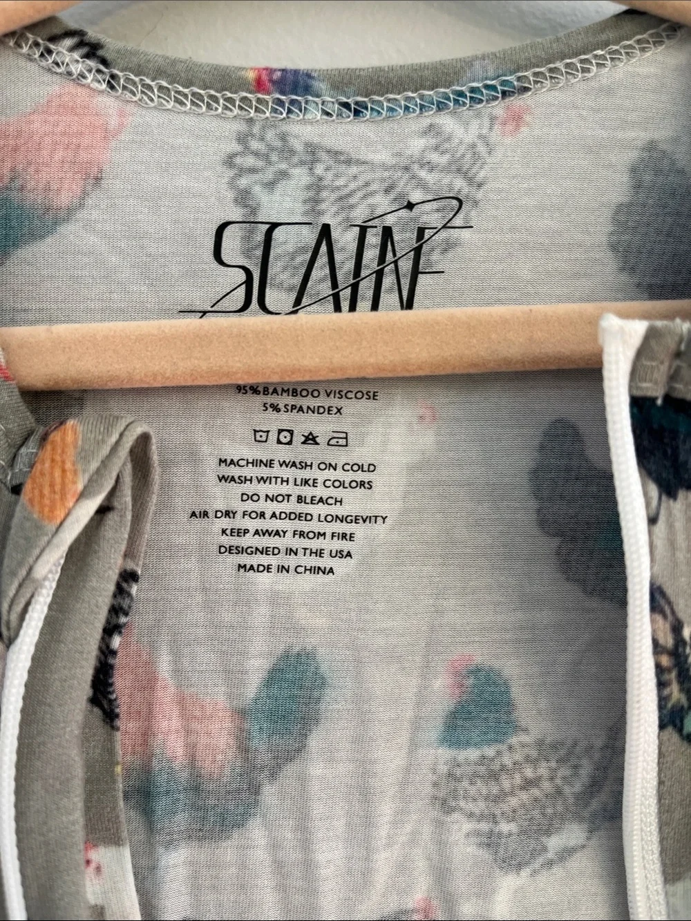Gray Chickens Print Zip-Up Footed Pajamas 9-12 Mnths Scainf  Bamboo